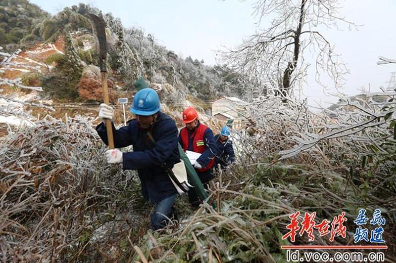 一低头后腰酸痛(低头走路腰酸难忍)-第1张图片-健康养生经验分享